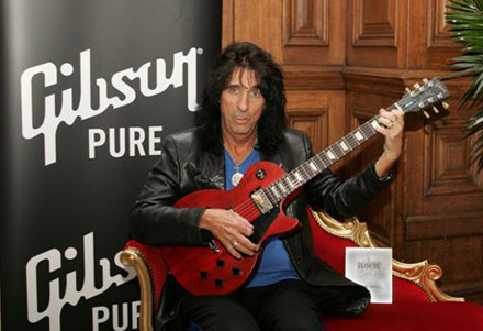 Def Lepard Alice Cooper